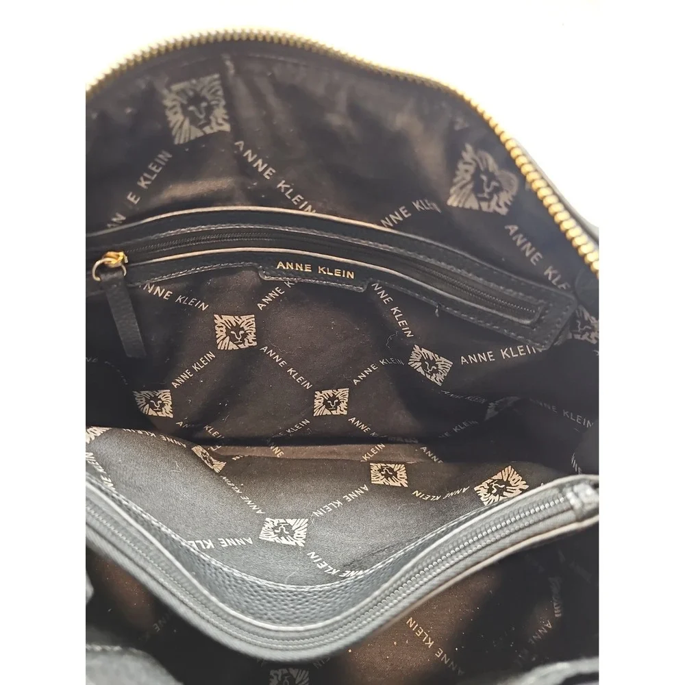 ANNE KLEIN  HANDLE SATCHEL HANDBAG
